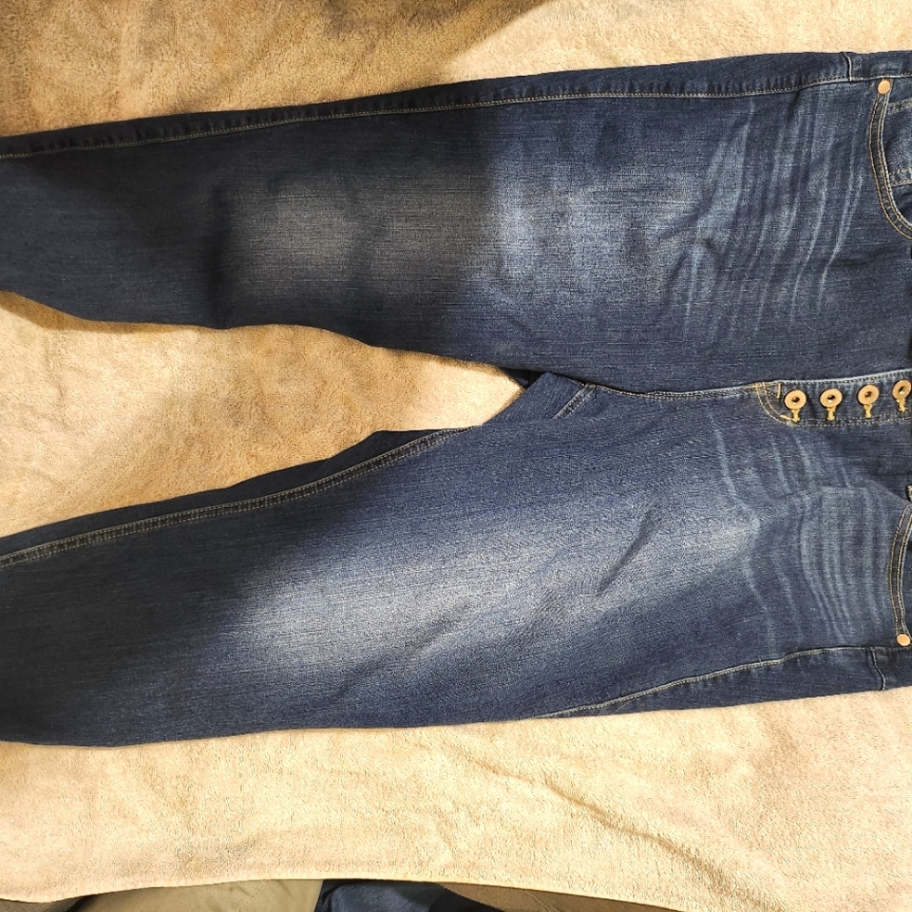 Torrid Jeans - Bombshell Skinny - size 22R
